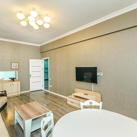 Luxury 2 Room Apartment In The Center Baku Kültér fotó