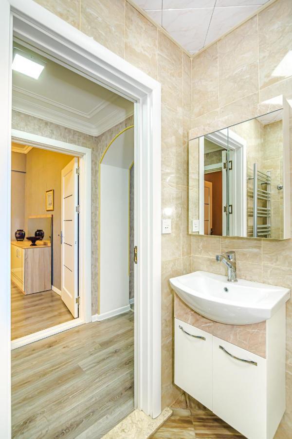 Luxury 2 Room Apartment In The Center Baku Kültér fotó