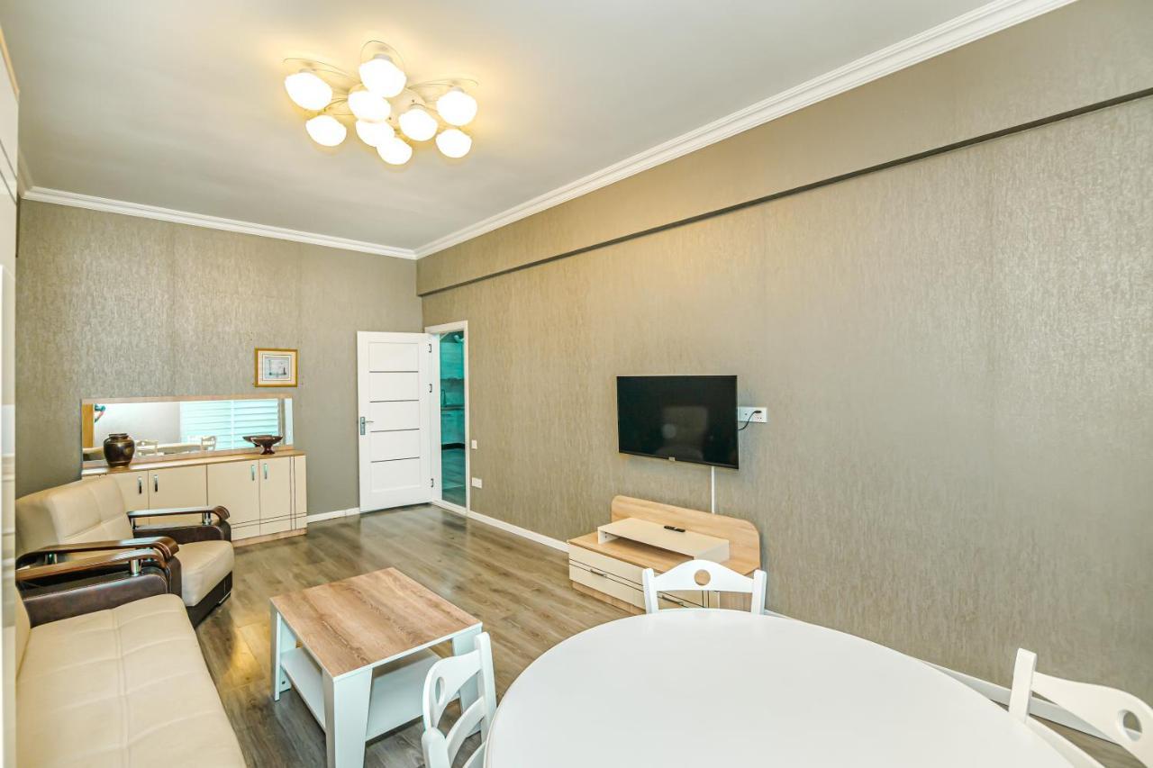 Luxury 2 Room Apartment In The Center Baku Kültér fotó