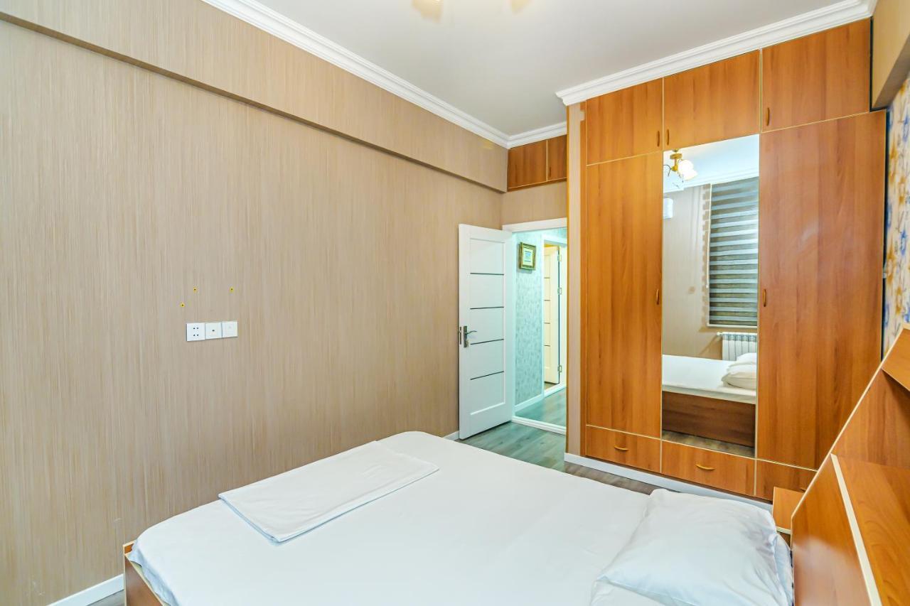 Luxury 2 Room Apartment In The Center Baku Kültér fotó